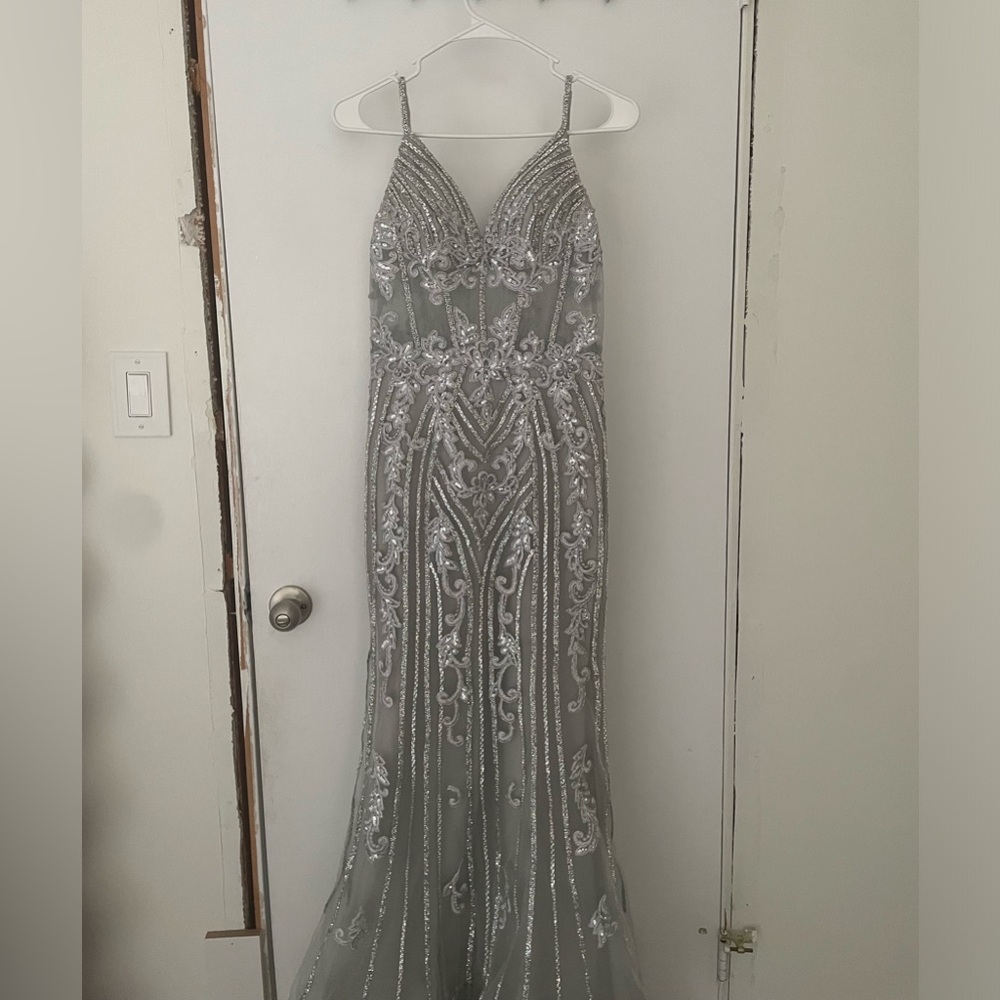 Elegant silver full-length prom dress